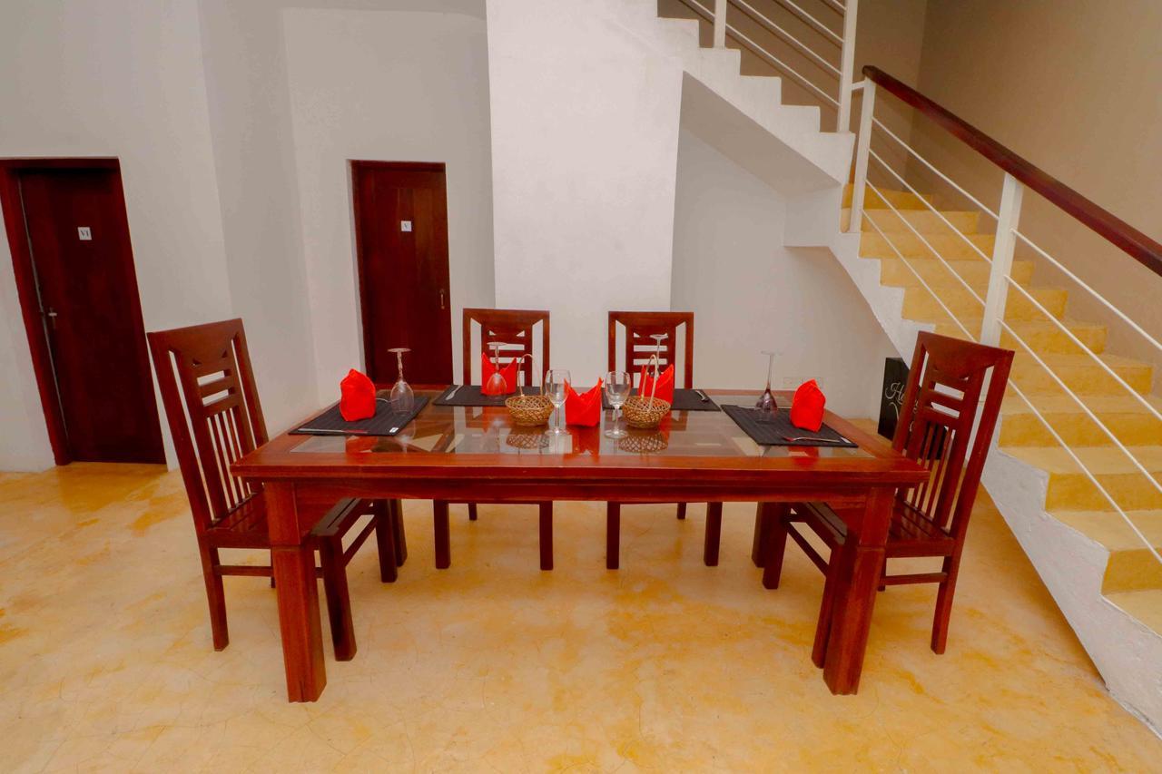 Like Mike Tourist Guest House & Restaurant Negombo Luaran gambar