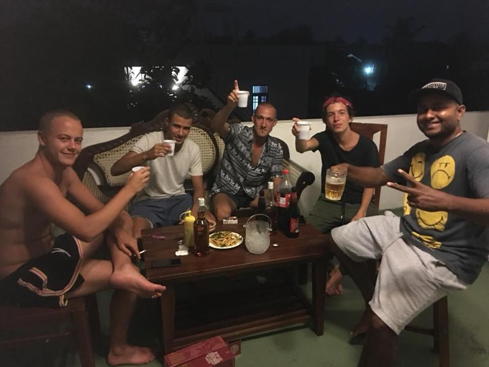 Like Mike Tourist Guest House & Restaurant Negombo Luaran gambar